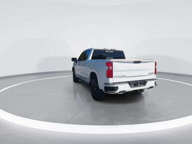 Used 2023 Beige Chevrolet High Country image 9