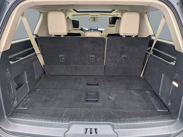 Used 2023 Black Ford Platinum image 12
