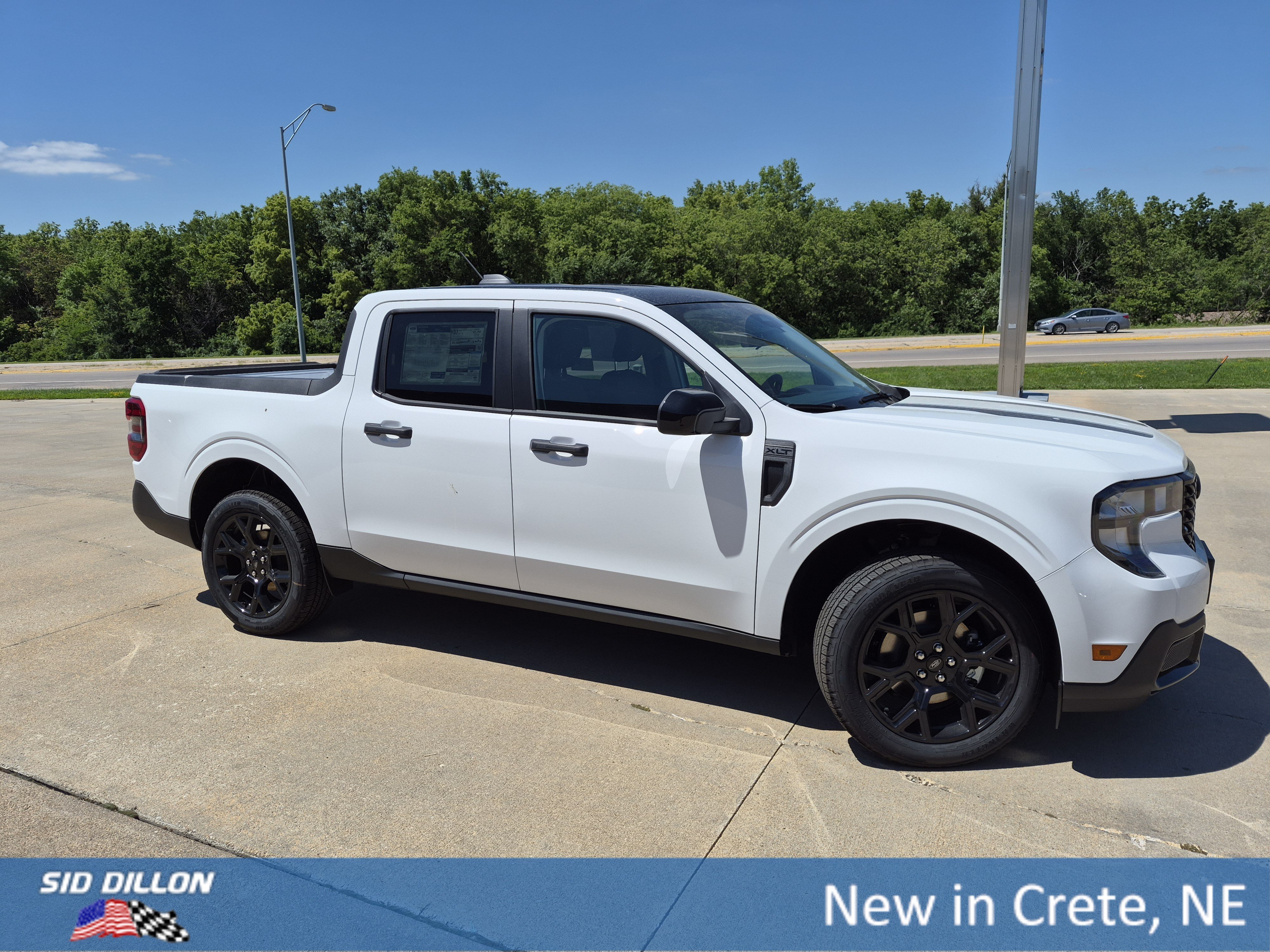 New 2026 Oxford White Ford XLT image 13