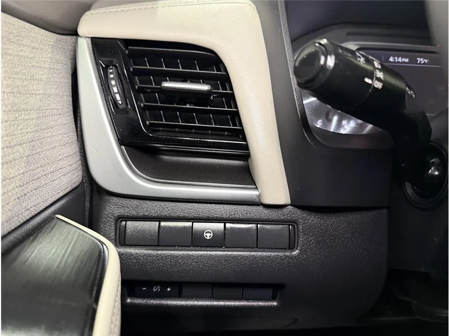 2022 Nissan Rogue SV - Photo 35