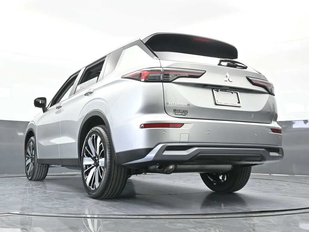 New 2026 Silver Alloy Mitsubishi SE image 59