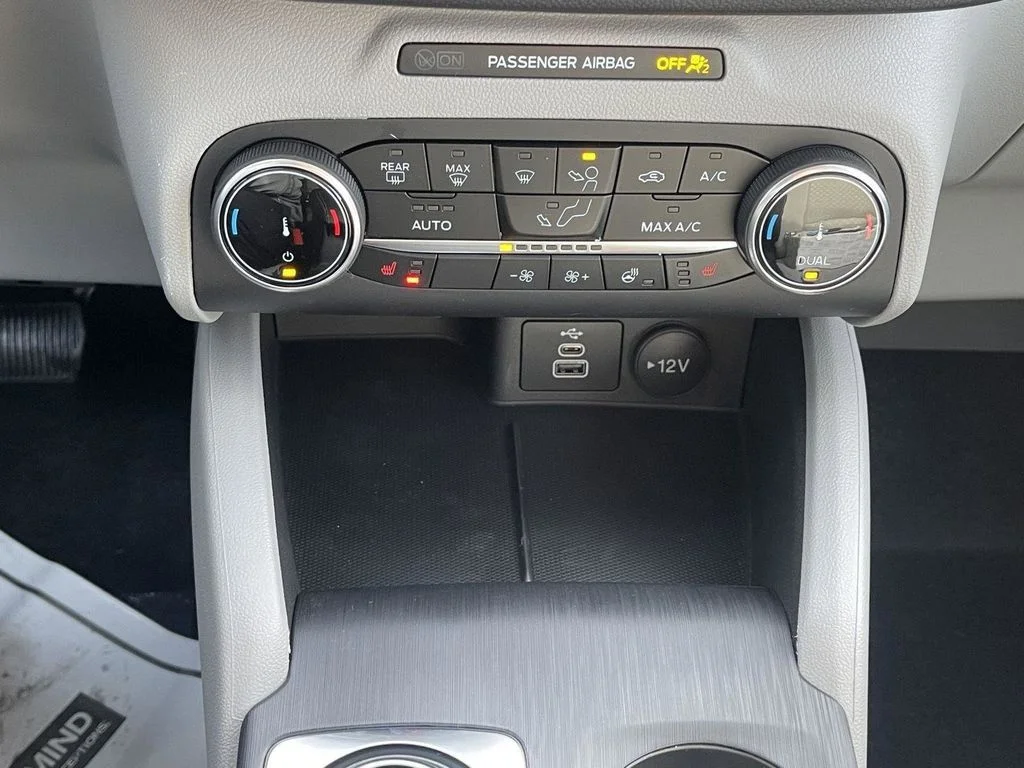 New 2026 Agate Black Metallic Ford Active® image 32