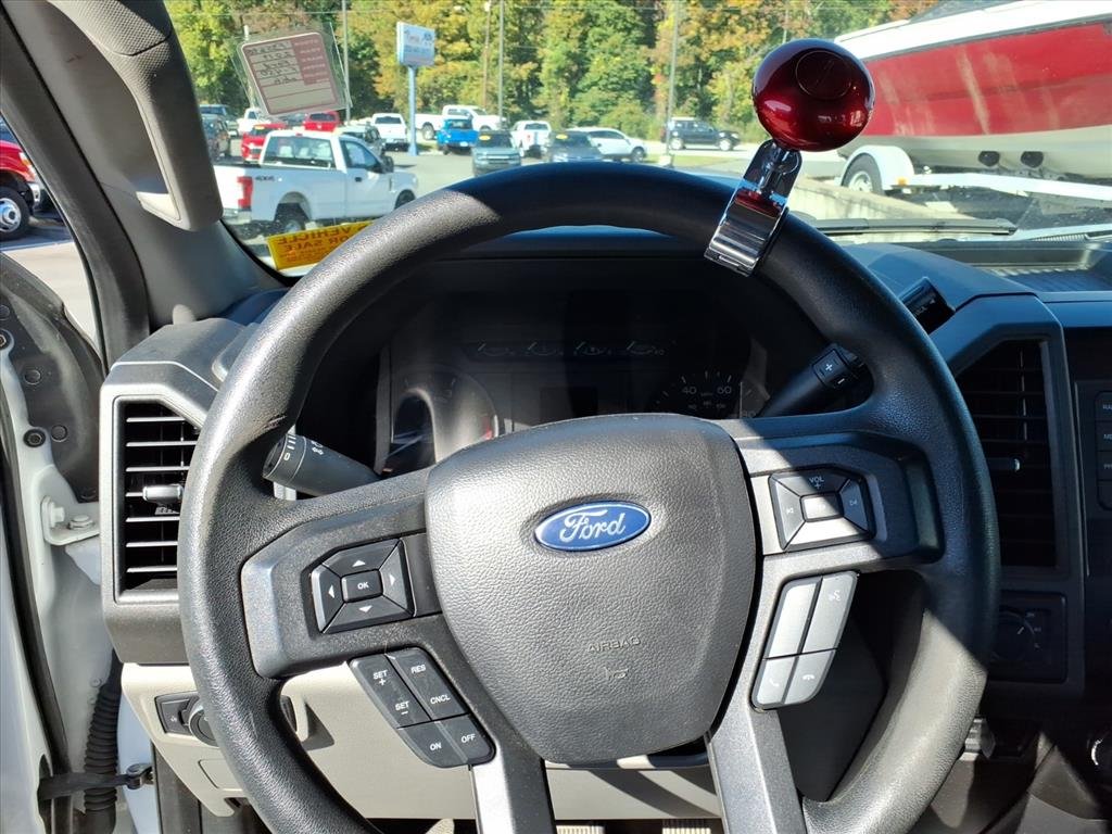 2019 Ford F-450 Super Duty Chassis Cab XL - Photo 30