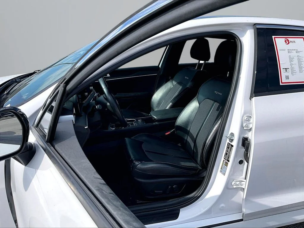 Used 2021 White Kia GT-Line image 26