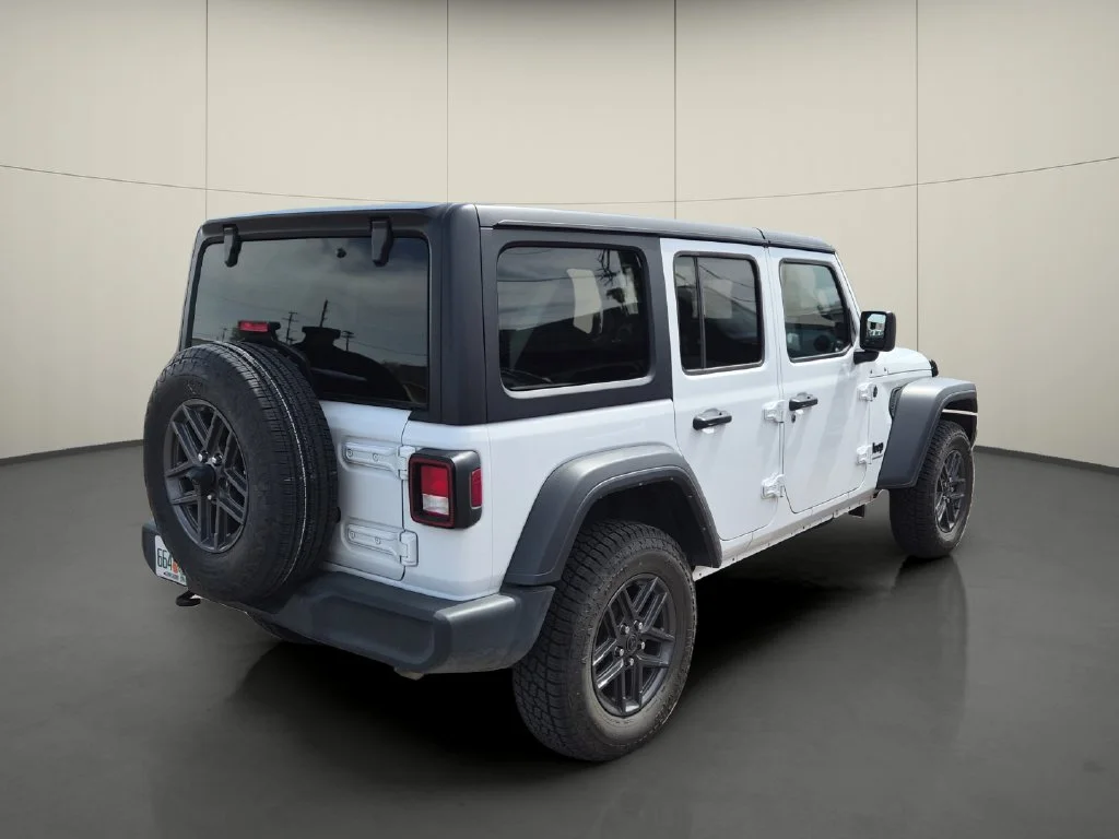 Used 2025 White Jeep Sport S image 7
