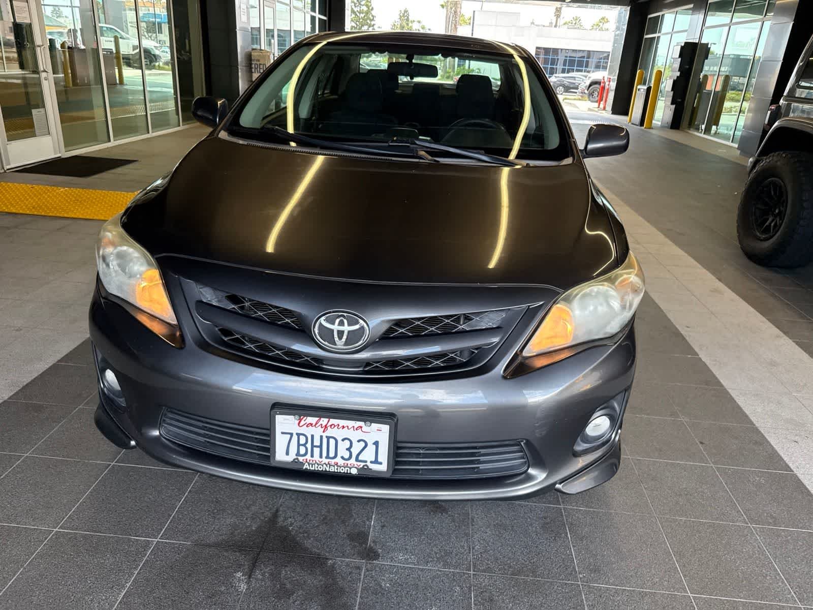 Used 2013 Magnetic Gray Metallic Toyota S image 3