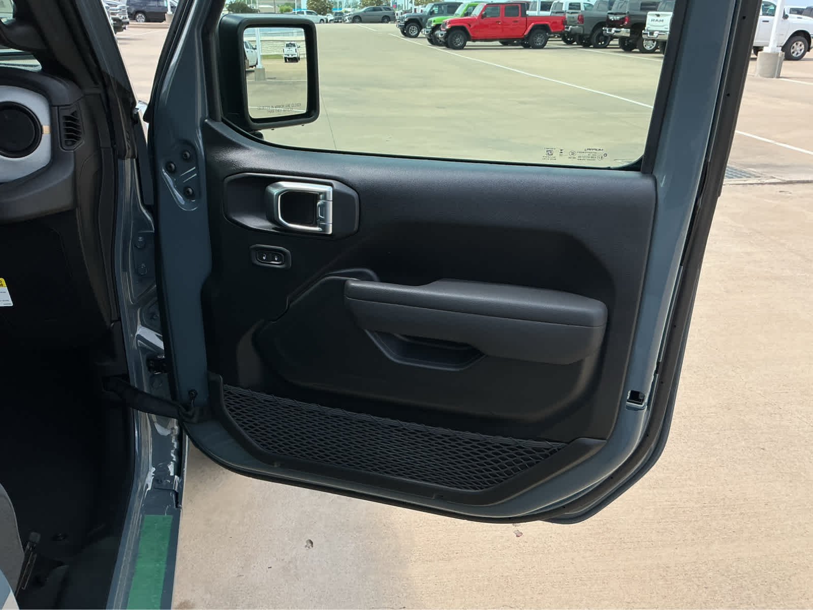 New 2026 Anvil Clear-Coat Exterior Paint Jeep Sport image 22