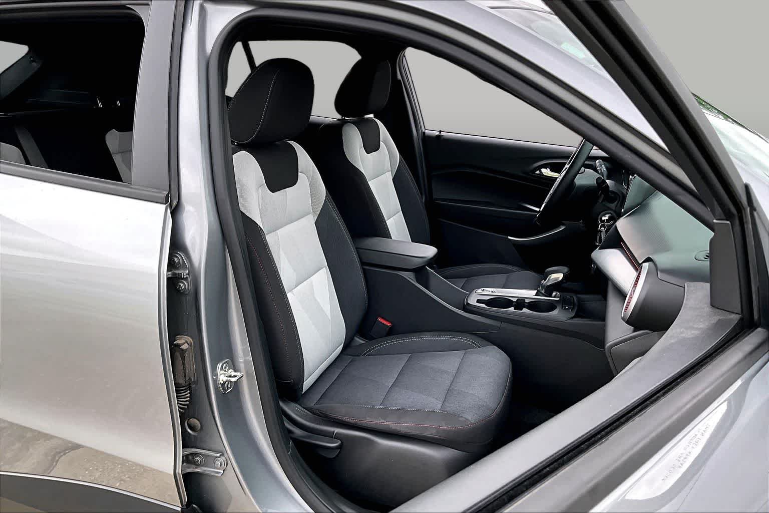 Used 2024 Sterling Gray Metallic Chevrolet 1RS image 8