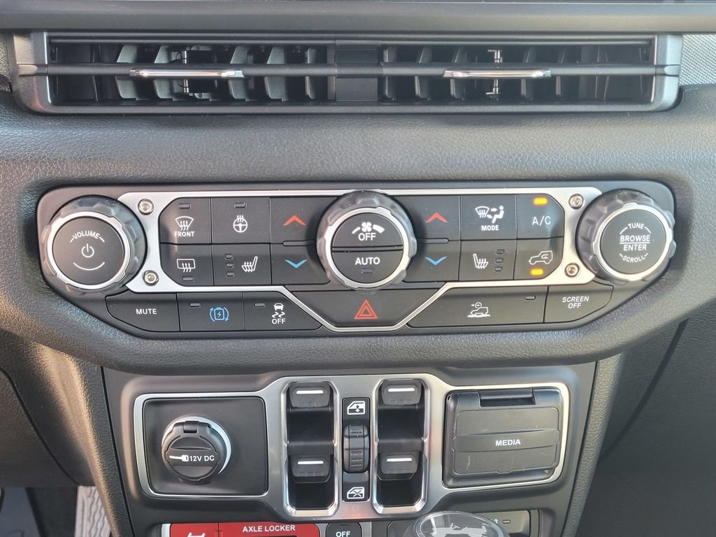 2025 Jeep Wrangler 4xe Willys 4XE - Photo 11