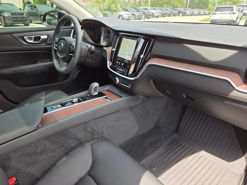 Used 2025 Platinum Gray Metallic Volvo Plus image 14
