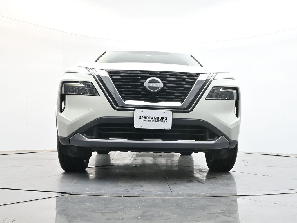 Used 2023 Pearl White Nissan SL image 33