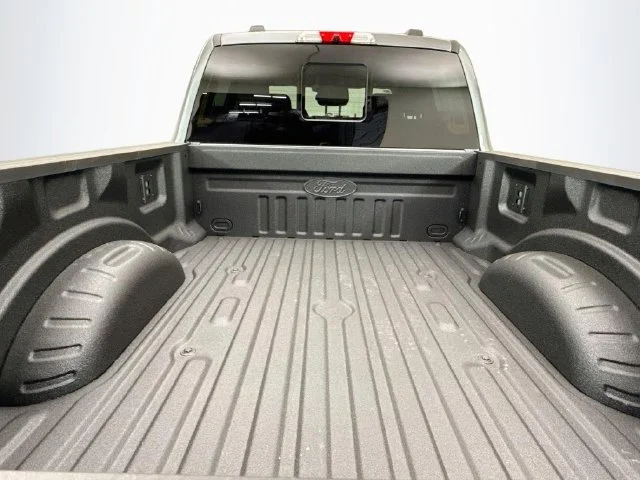New 2027 Carbonized Gray Metallic Ford F-250® XLT image 27