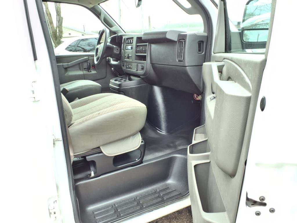 2019 Chevrolet Express Cargo Work Van - Photo 22
