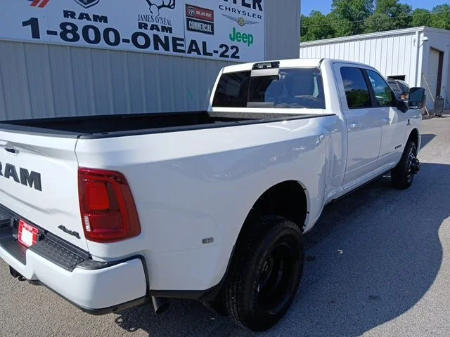 New 2026 Bright White Clear-Coat Exterior Paint RAM Laramie image 3
