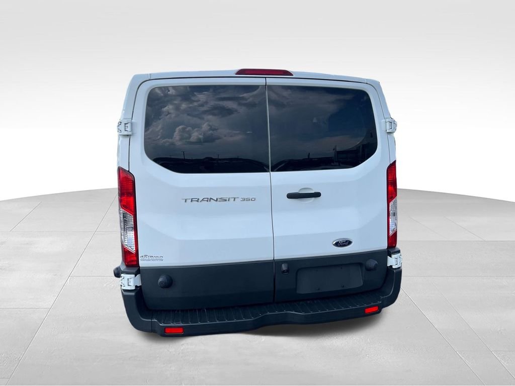 Used 2016 White Ford XL image 4