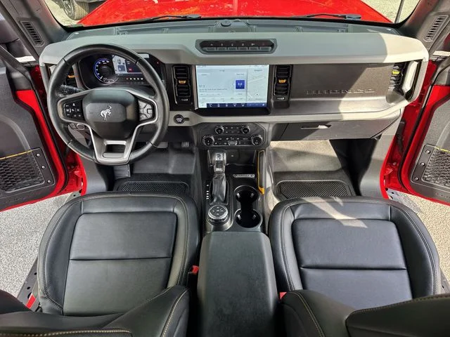 Used 2022 Red Ford Badlands image 9