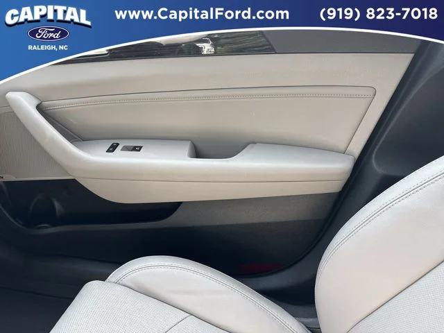 Used 2016 Blue Hyundai Limited image 29
