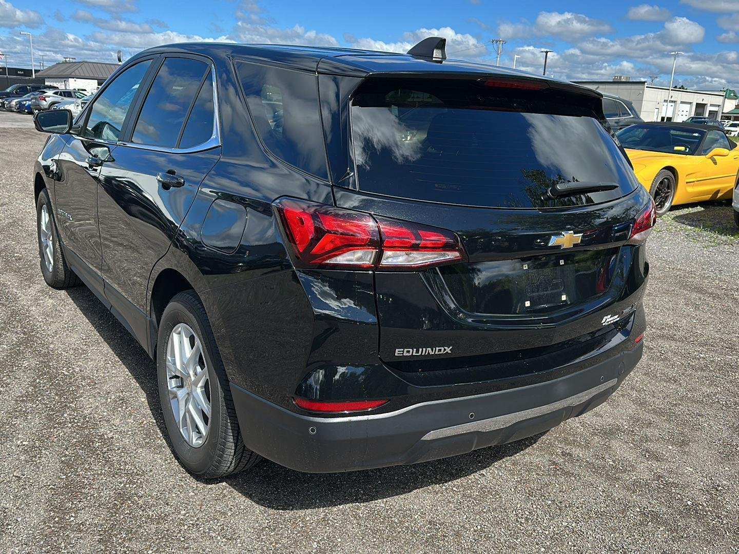 Used 2023 Mosaic Black Metallic Chevrolet LT image 4