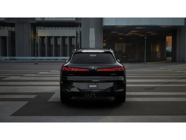 New 2027 0475 Black Sapphire Metallic BMW 40 xDrive image 5