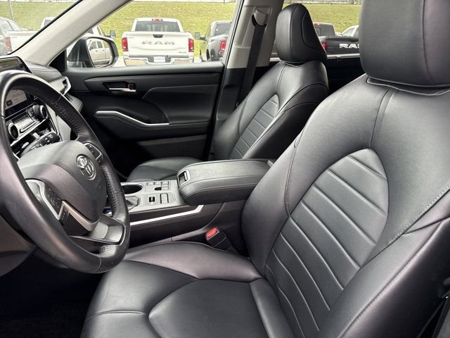 2024 Toyota Highlander XLE - Photo 14