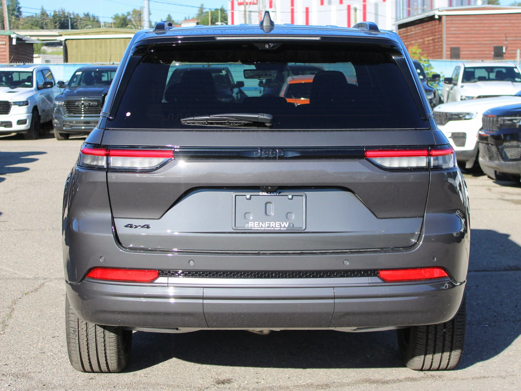 New 2026 Grey Jeep Limited Reserve* image 4