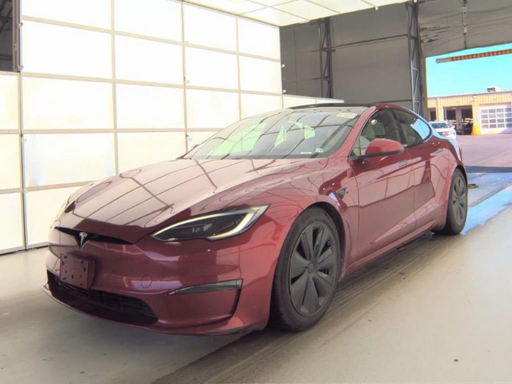 Used 2023 Red Tesla Standard Range image 2