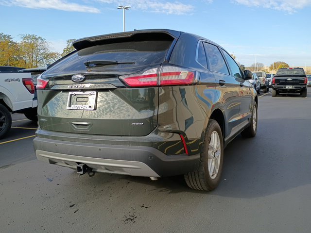 Used 2024 Green Ford SEL image 2