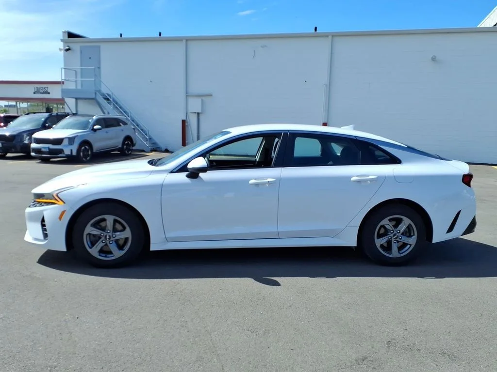 Used 2024 White Kia LXS image 8