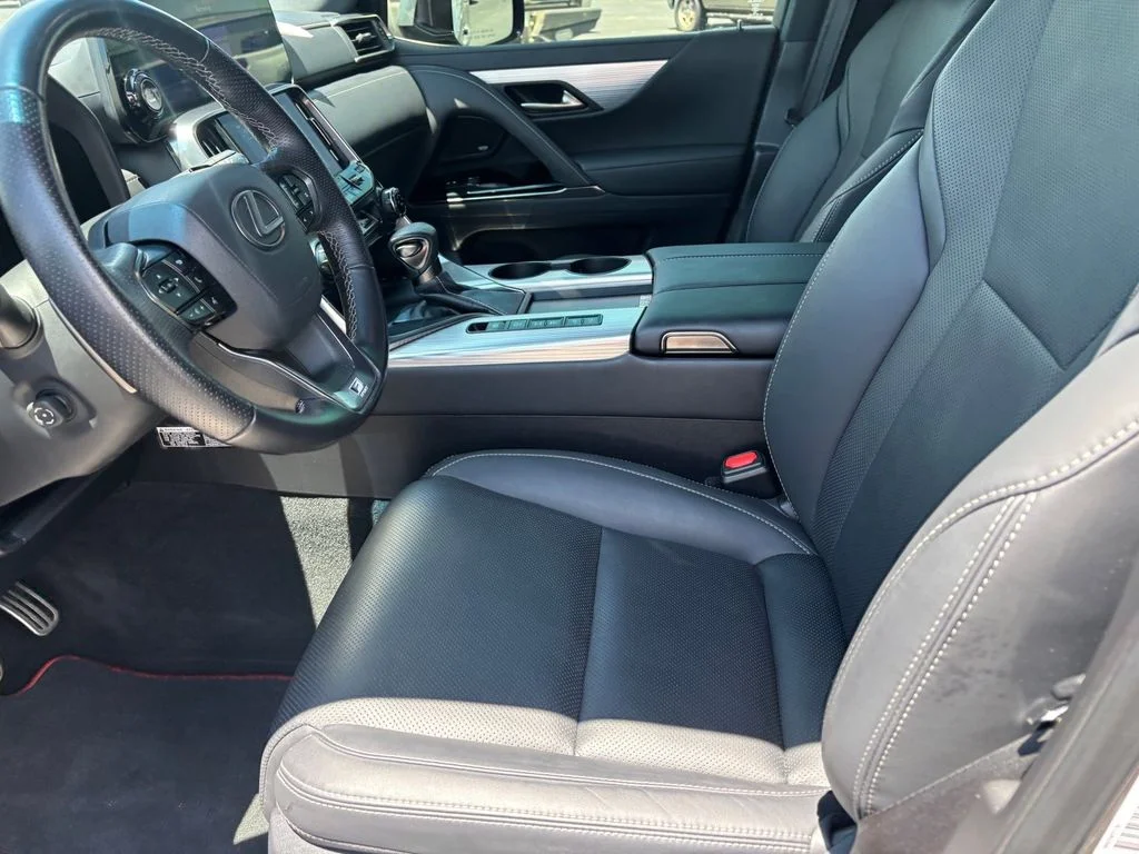 Used 2023 Silver Lexus 600 F SPORT image 10