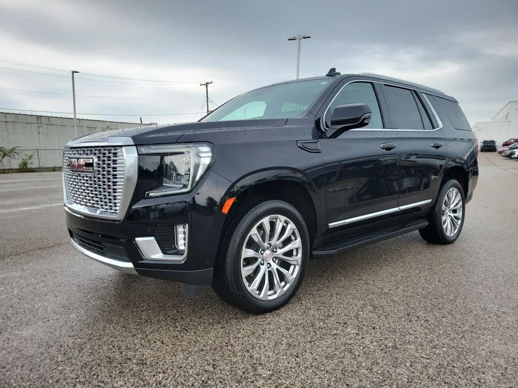 Used 2024 Black GMC Denali image 2