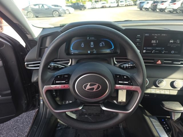 Used 2025 Gray Hyundai SE image 16