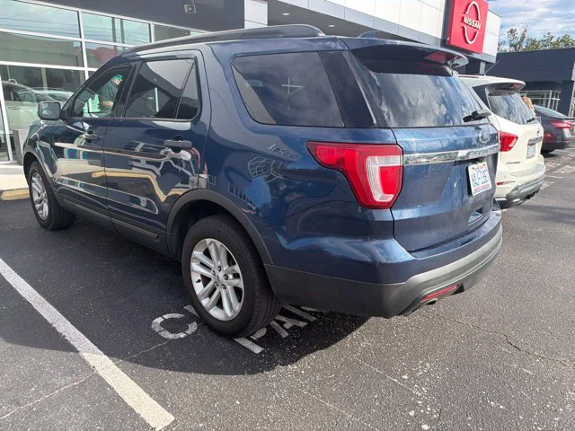 Used 2017 Blue Ford Base image 3