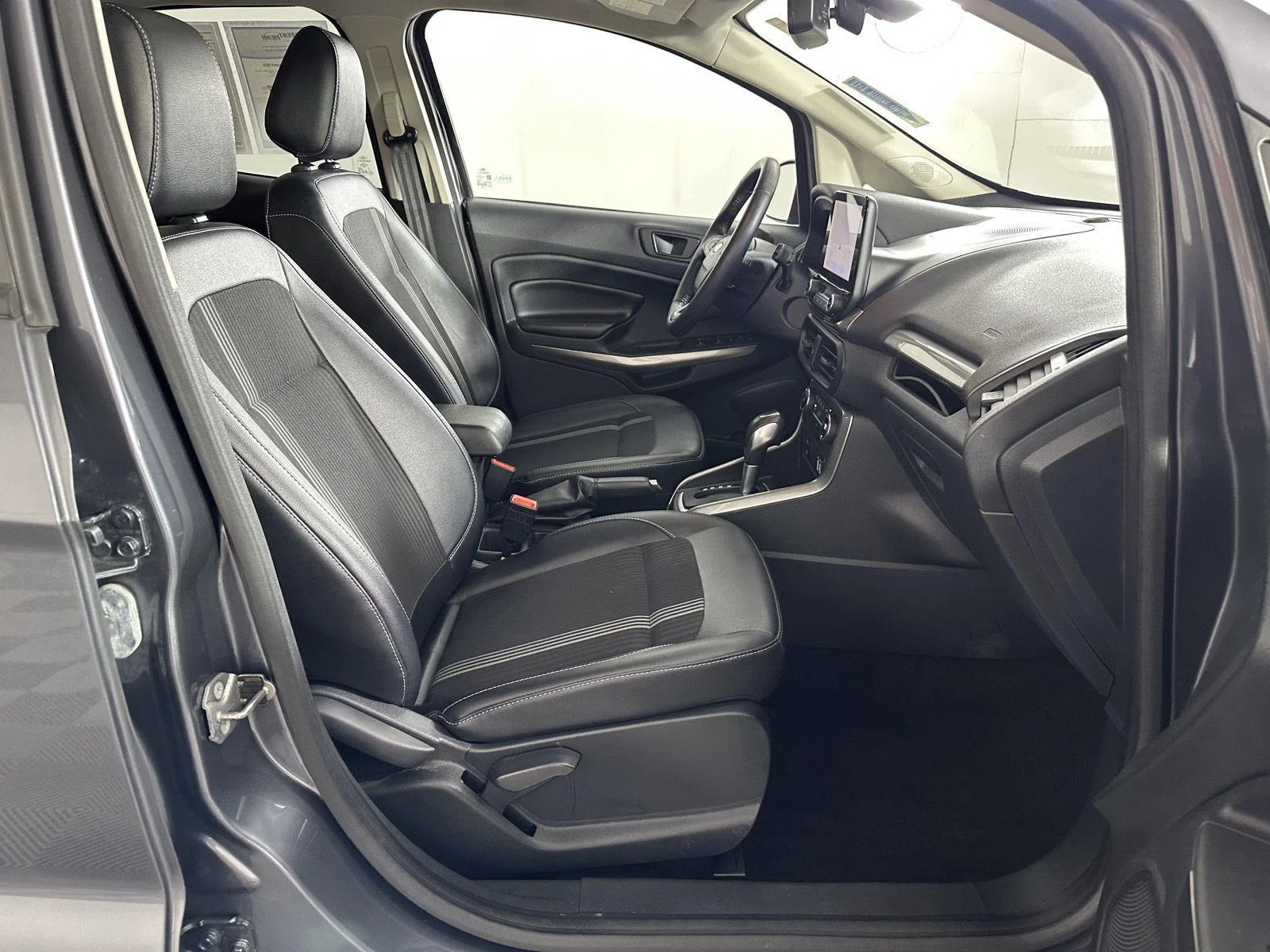 Used 2020 Smoke Ford SES image 29