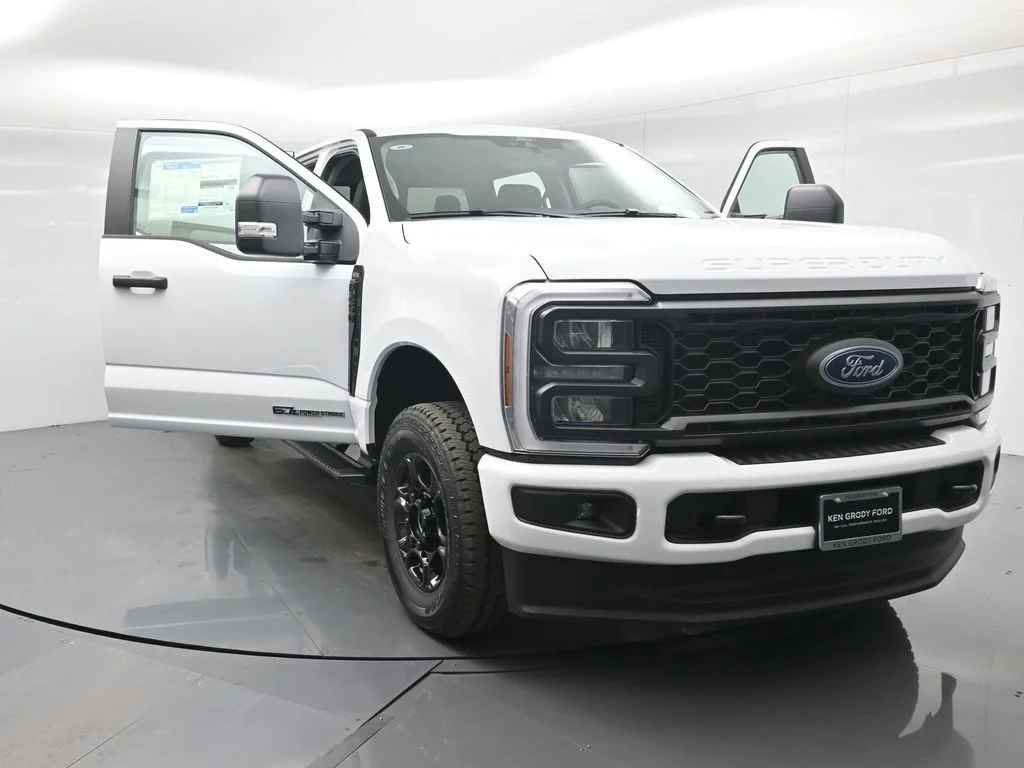 New 2026 White Ford XL image 29