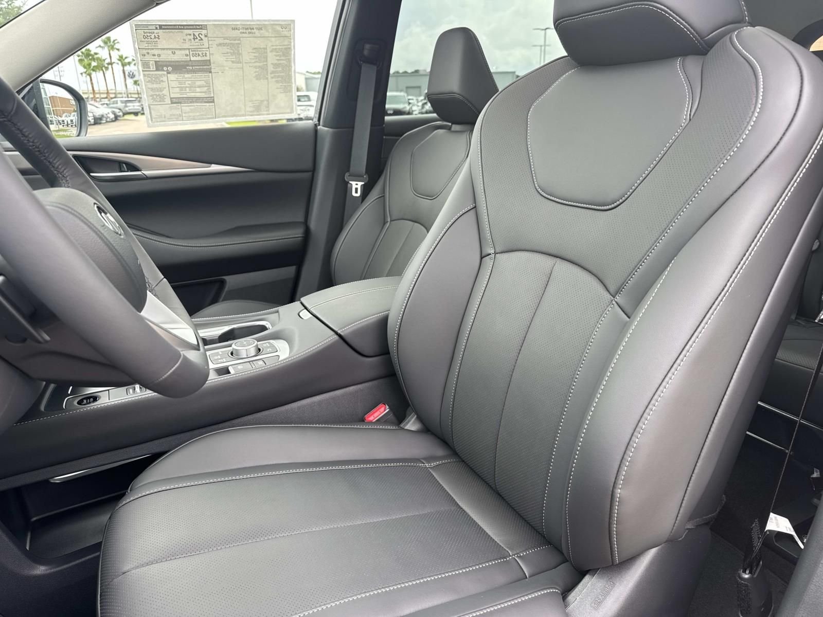 New 2027 MINERAL BLACK INFINITI Luxe AWD image 12
