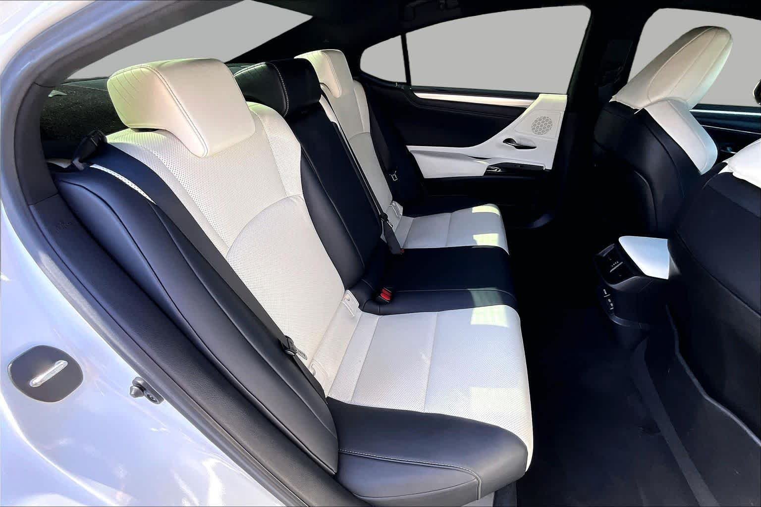 Certified Used 2023 ULTRA WHITE Lexus F SPORT Handling image 19