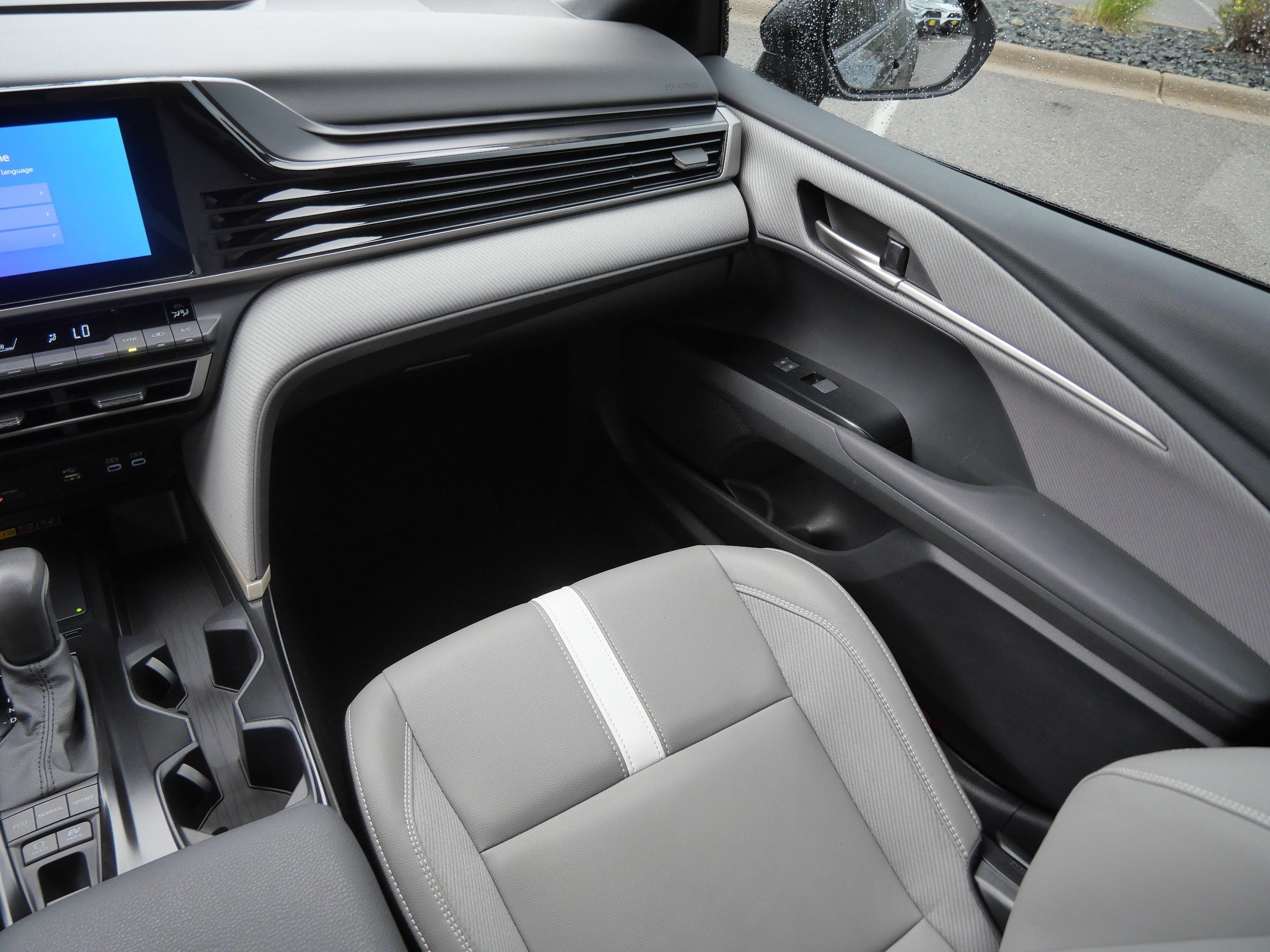 Used 2025 Midnight Black Metallic Toyota SE image 12
