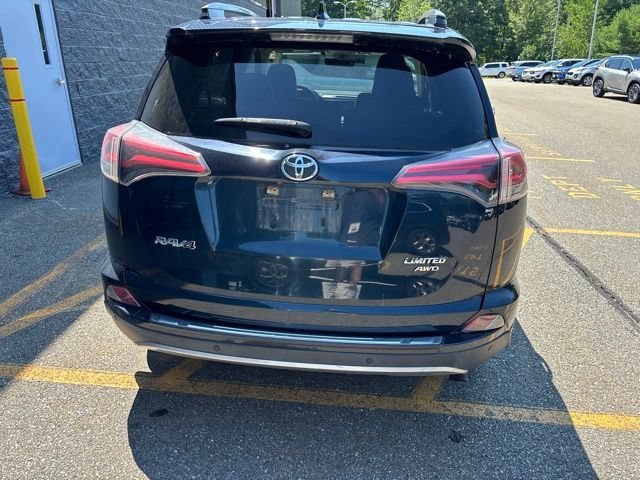 Used 2018 Aqua Toyota Limited image 6
