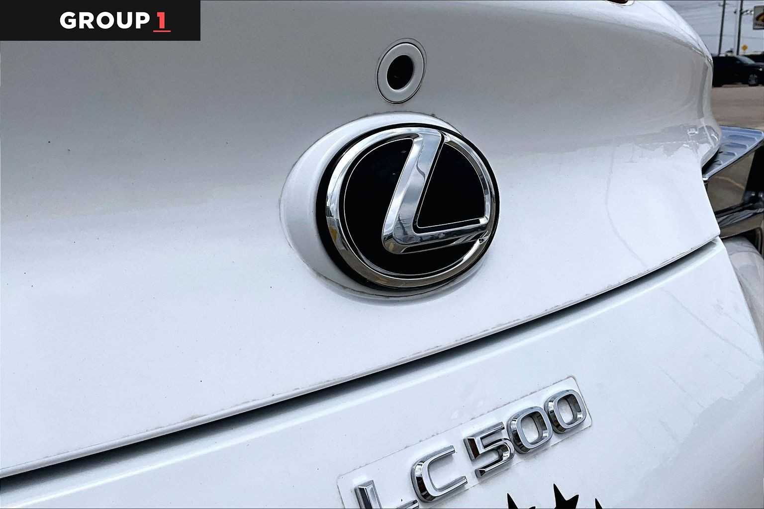 Certified Used 2021 ULTRA WHITE Lexus  image 29