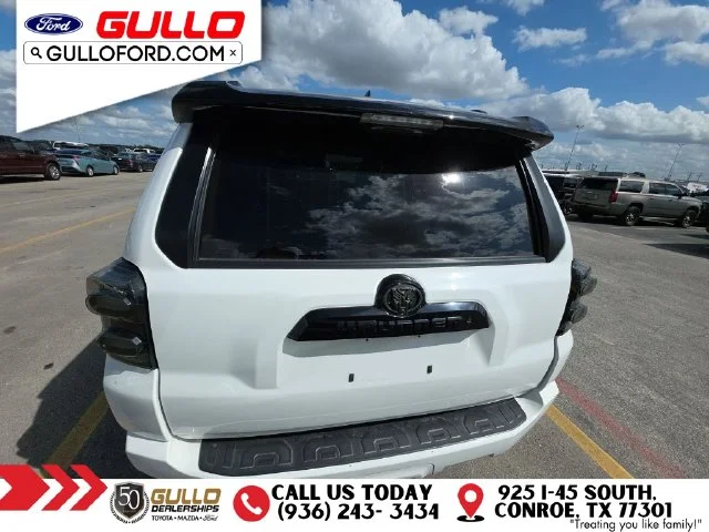 Used 2021 Super White Toyota Venture image 5
