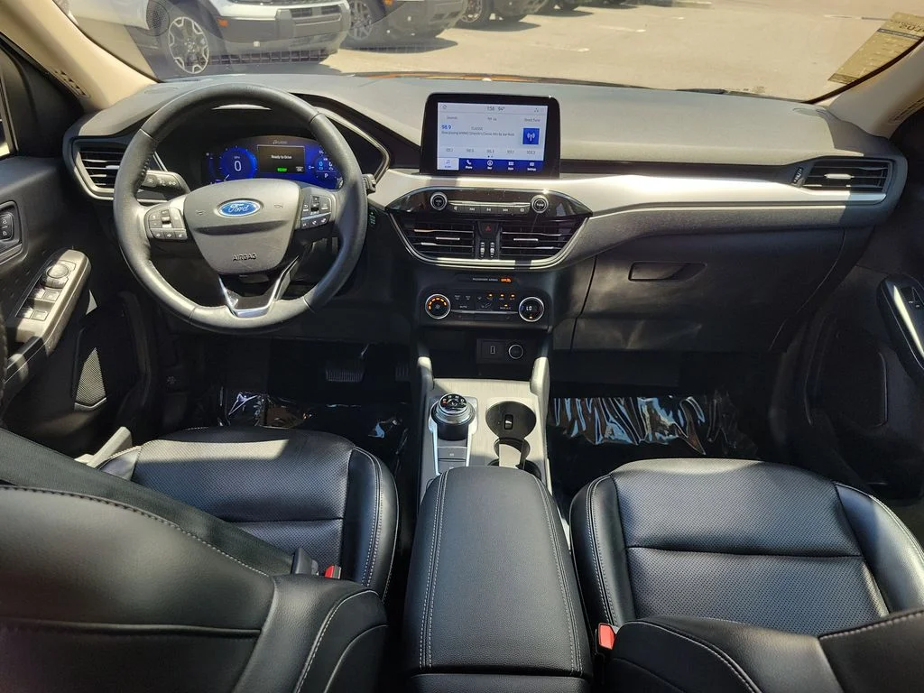 Used 2020 Magnetic Metallic Ford SE Sport image 13