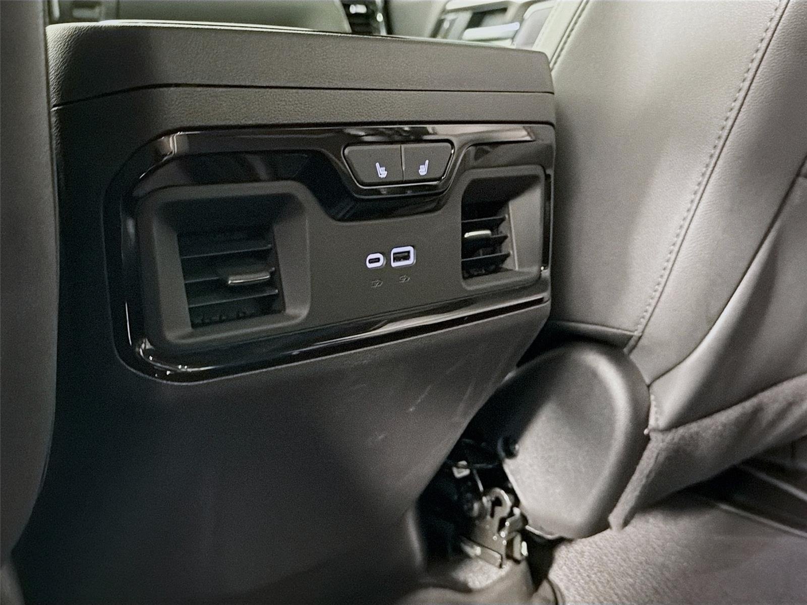 Used 2026 Onyx Black GMC AT4 image 26