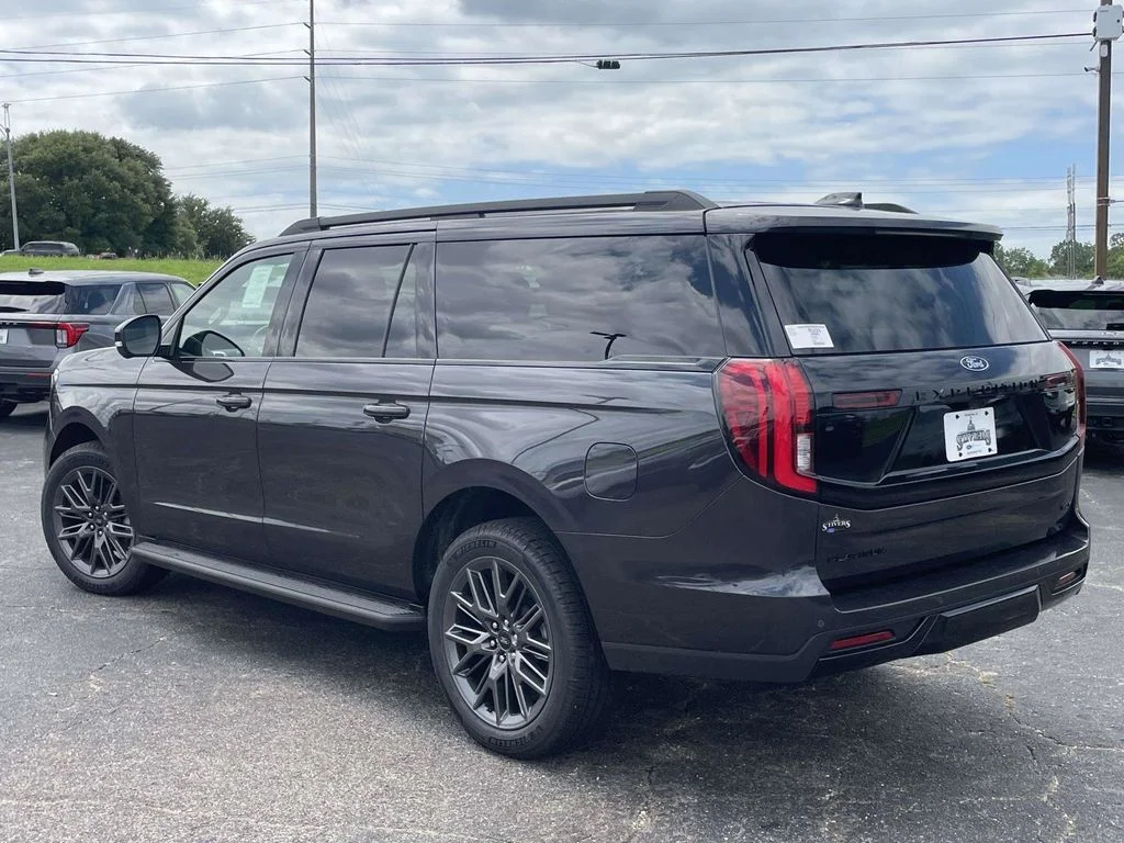 New 2026 Dark Matter Gray Metallic Ford Platinum image 5
