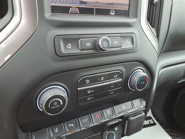 Used 2024 Gray Chevrolet Custom image 27
