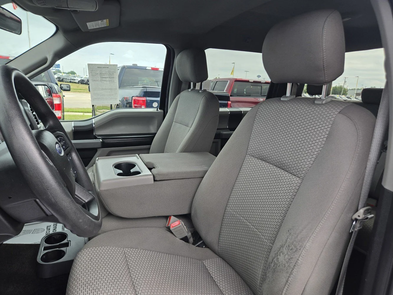 Used 2018  Ford XLT image 24