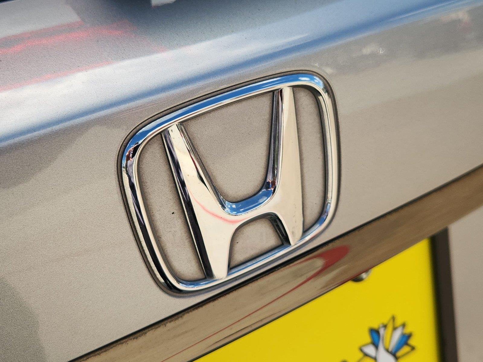 2022 Honda HR-V photo 27 of 30
