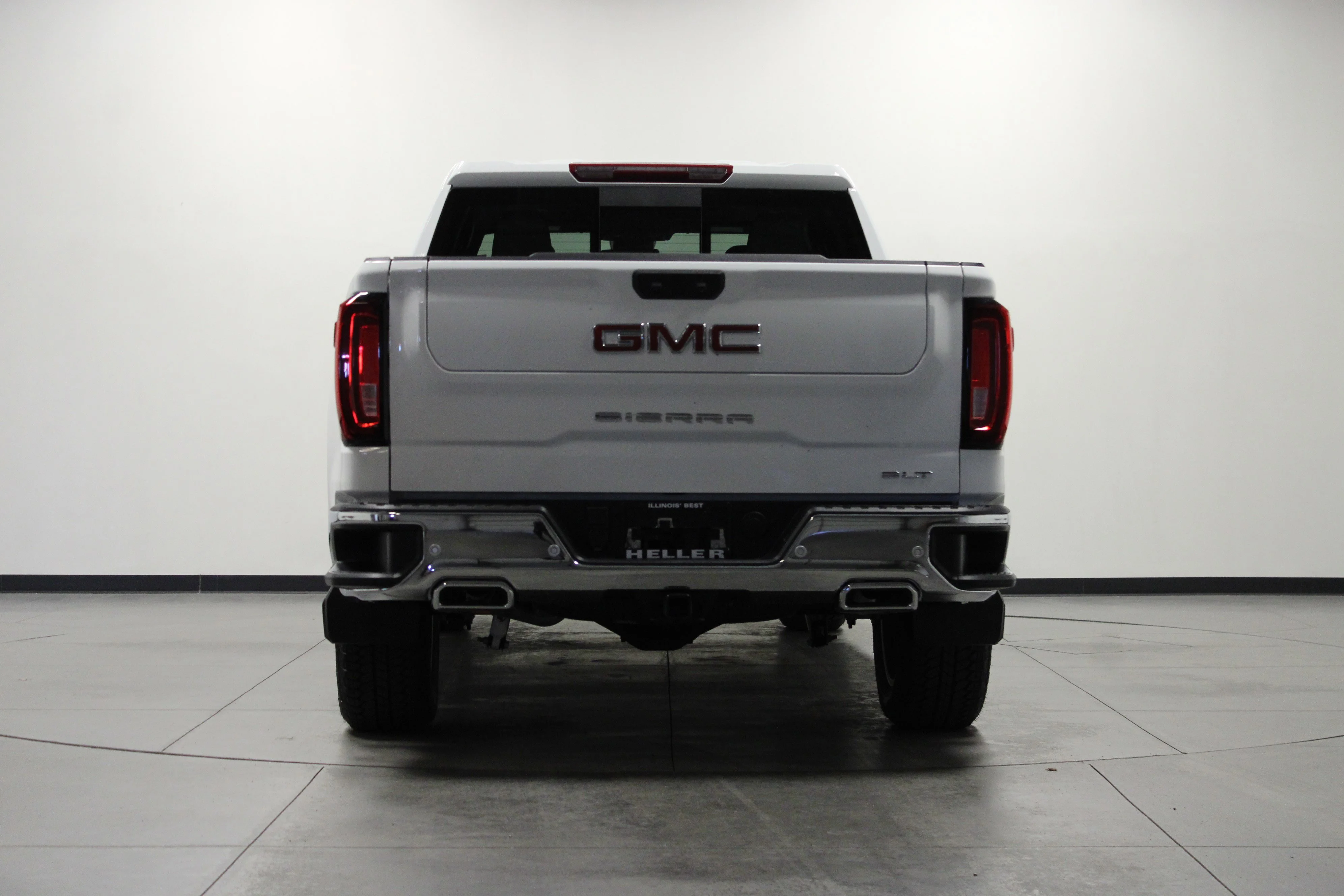 New 2026 Summit White GMC SLT image 5