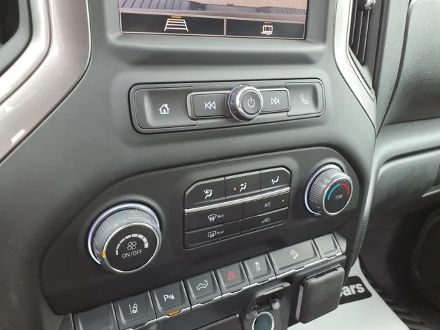 Used 2024 Gray Chevrolet Custom image 27