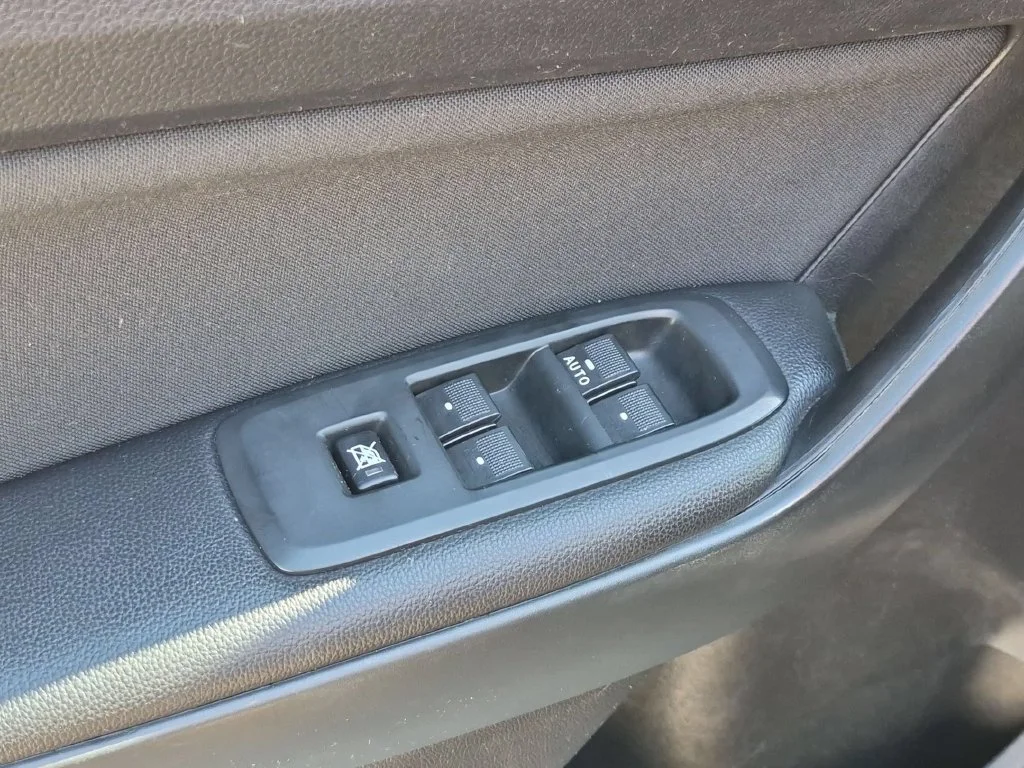 Used 2019 Gray Ford XLT image 12