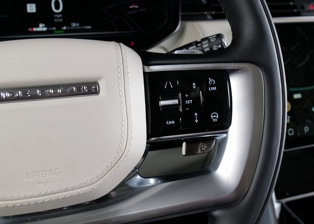 New 2026 Fuji White Land Rover SE image 19